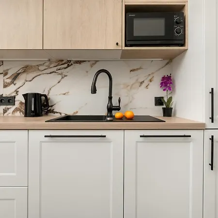 Komfortowy Apartament Przy Piotrkowskiej W Lodzi By Renters * Lodz