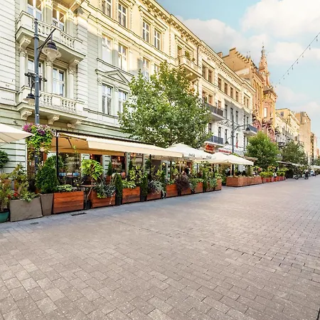 Apartment Komfortowy Apartament Przy Piotrkowskiej W Lodzi By Renters